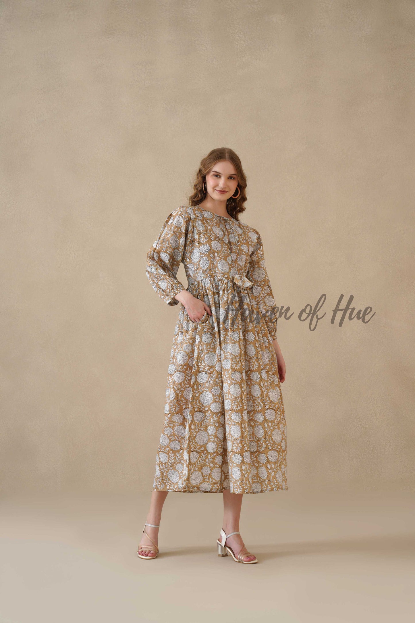 Brown Cotton Tiered Dress – Boho Floral Short Sleeve Midi