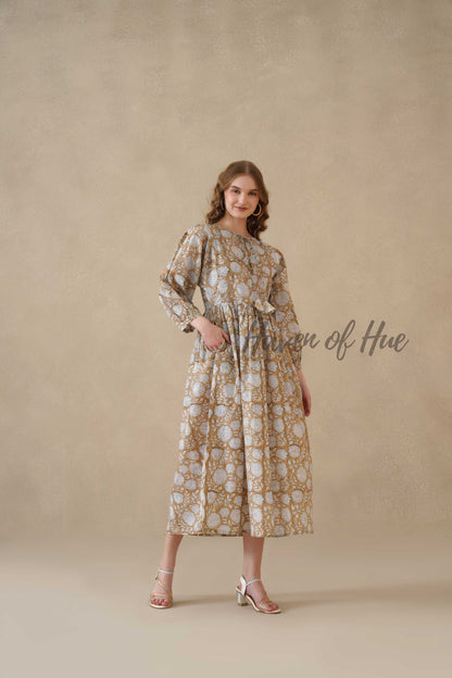 Brown Cotton Tiered Dress – Boho Floral Short Sleeve Midi