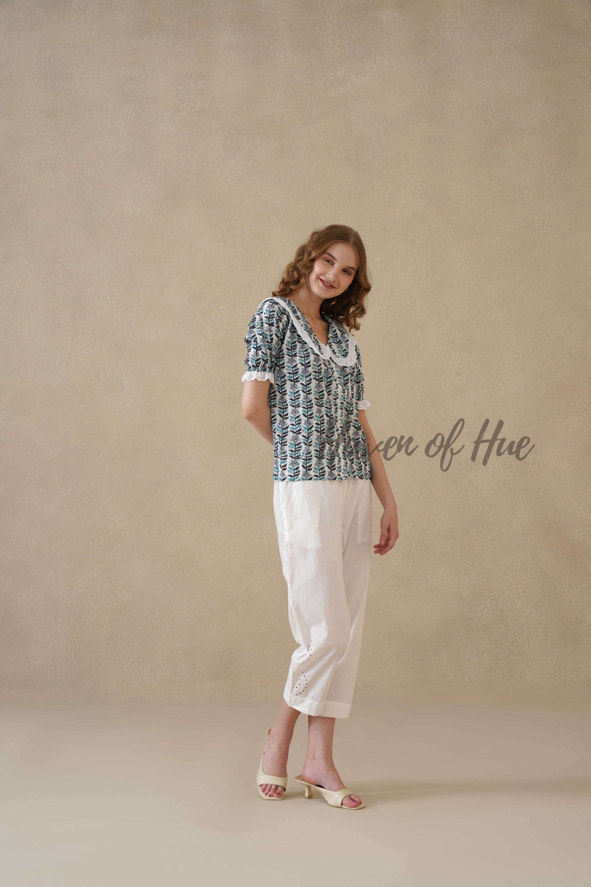 Women’s Multicolor Floral Cotton Top with Lace Peter Pan Collar