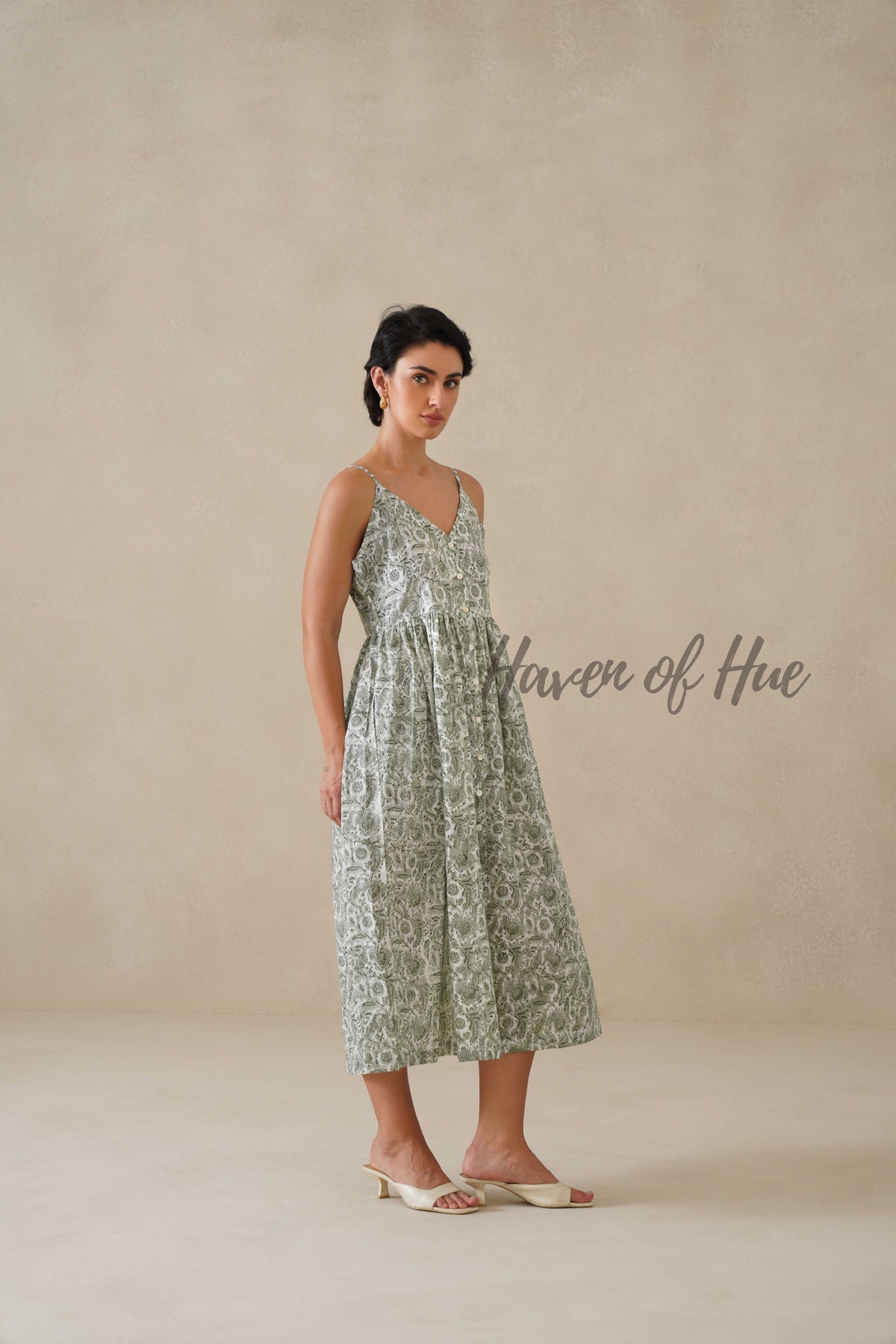 Cotton Midi Dress Summer Floral Print Sleeveless Boho Sundress for Women - Sage Green Relaxed Fit Casual Vacation Dress