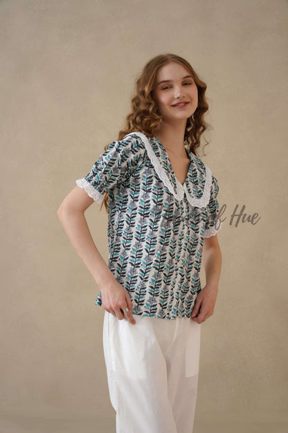 Women’s Multicolor Floral Cotton Top with Lace Peter Pan Collar
